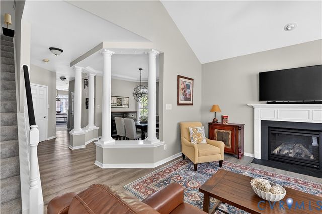 5201 Creek Heights Dr, Midlothian, VA 23112