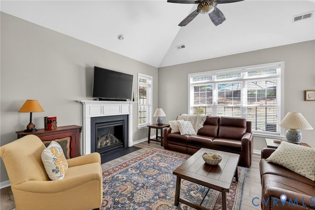 5201 Creek Heights Dr, Midlothian, VA 23112