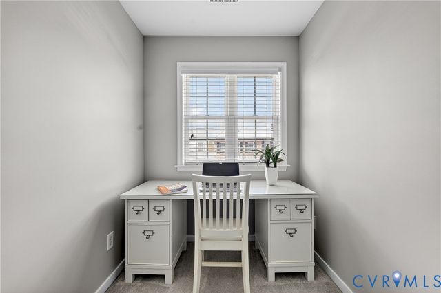 5201 Creek Heights Dr, Midlothian, VA 23112