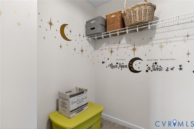 5201 Creek Heights Dr, Midlothian, VA 23112