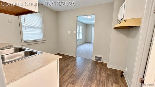 11402 Nagel Street, Hamtramck, MI 48212