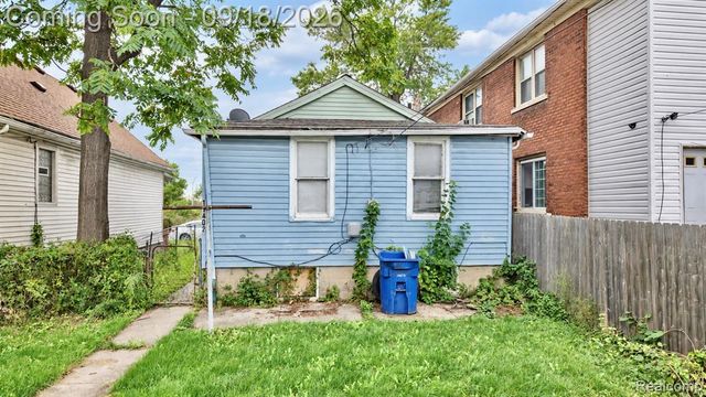 11402 Nagel Street, Hamtramck, MI 48212