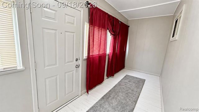 11402 Nagel Street, Hamtramck, MI 48212