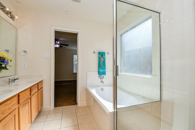 1905 Creek Run, Pearland, TX 77584