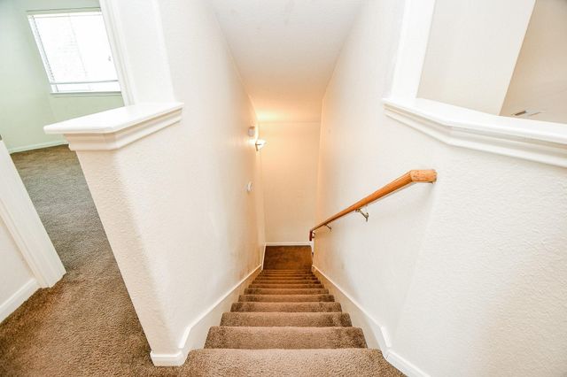 1905 Creek Run, Pearland, TX 77584