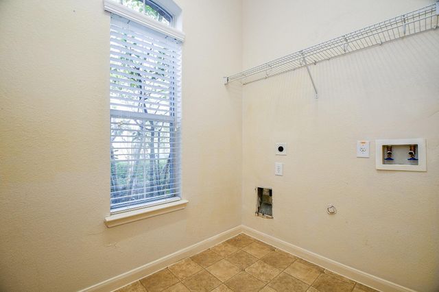 1905 Creek Run, Pearland, TX 77584