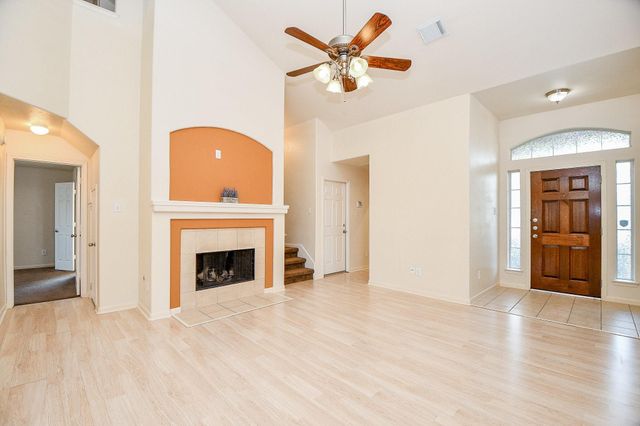 1905 Creek Run, Pearland, TX 77584