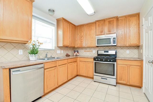 1905 Creek Run, Pearland, TX 77584