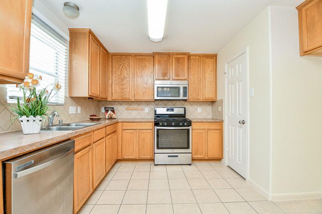 1905 Creek Run, Pearland, TX 77584