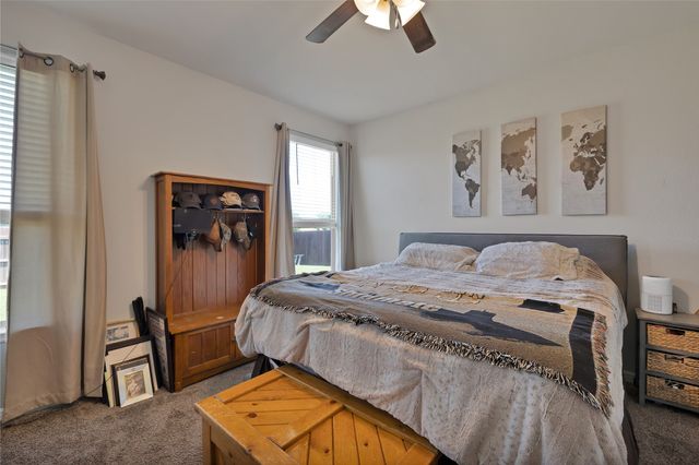 1099 Admiral Drive, Azle, TX 76020