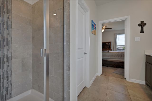 1099 Admiral Drive, Azle, TX 76020