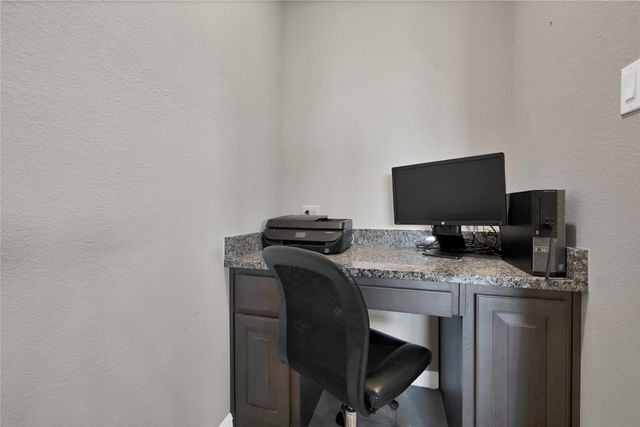 1099 Admiral Drive, Azle, TX 76020