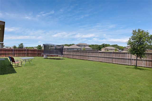 1099 Admiral Drive, Azle, TX 76020