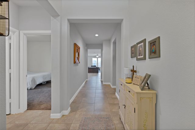 1099 Admiral Drive, Azle, TX 76020