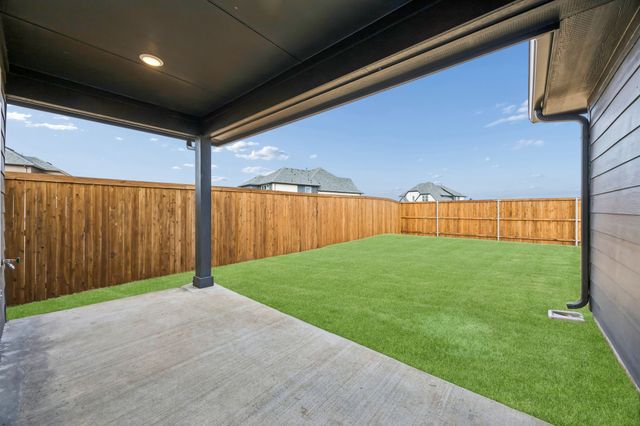 725 Fencerow Trail, Weston, TX 75009