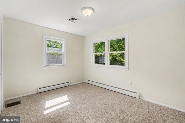 4722 CLARENDON ST, Harrisburg, PA 17109