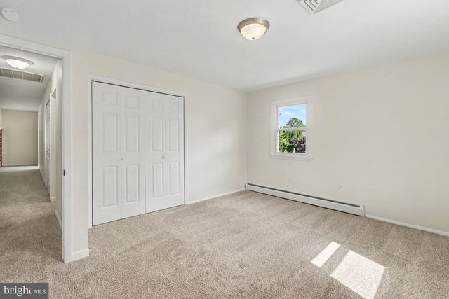 4722 CLARENDON ST, Harrisburg, PA 17109