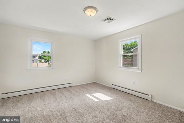 4722 CLARENDON ST, Harrisburg, PA 17109