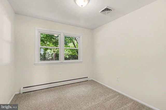 4722 CLARENDON ST, Harrisburg, PA 17109