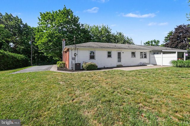 4722 CLARENDON ST, Harrisburg, PA 17109