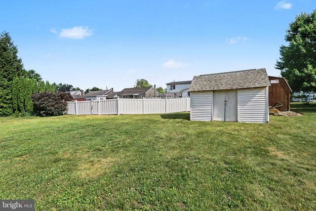 4722 CLARENDON ST, Harrisburg, PA 17109