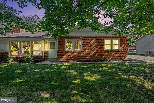 4722 CLARENDON ST, Harrisburg, PA 17109
