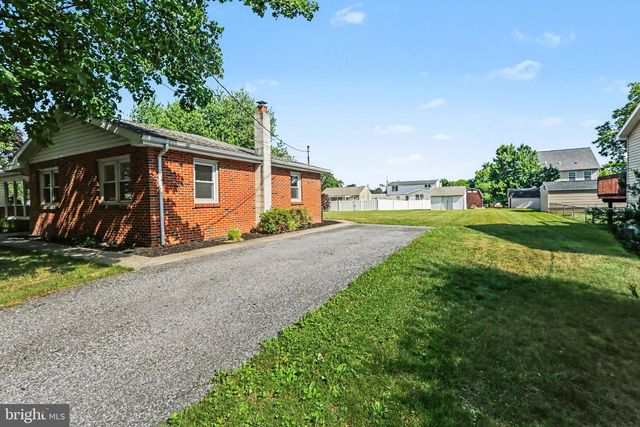 4722 CLARENDON ST, Harrisburg, PA 17109