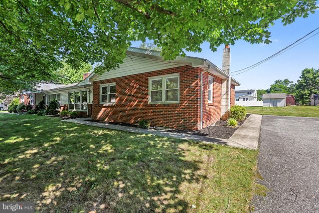 4722 CLARENDON ST, Harrisburg, PA 17109