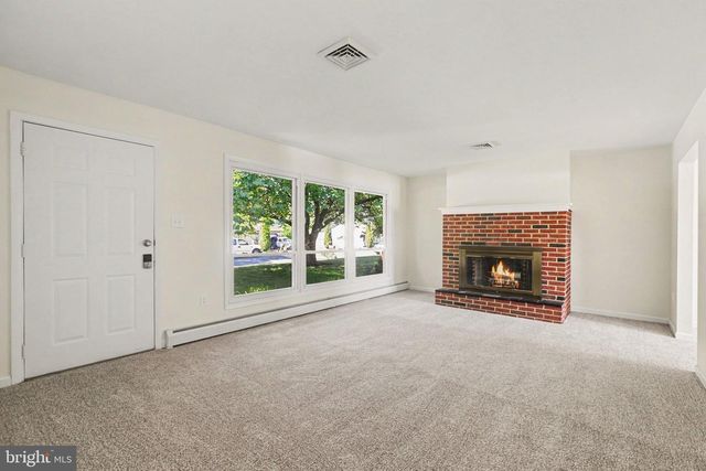 4722 CLARENDON ST, Harrisburg, PA 17109