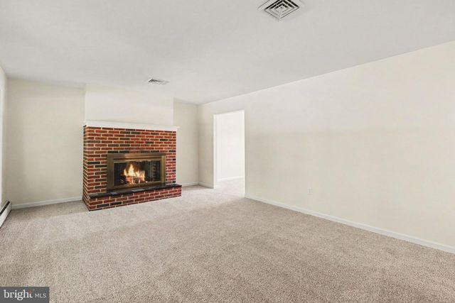 4722 CLARENDON ST, Harrisburg, PA 17109