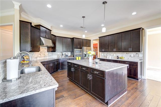 2454 Brewer Way NE, Marietta, GA 30066