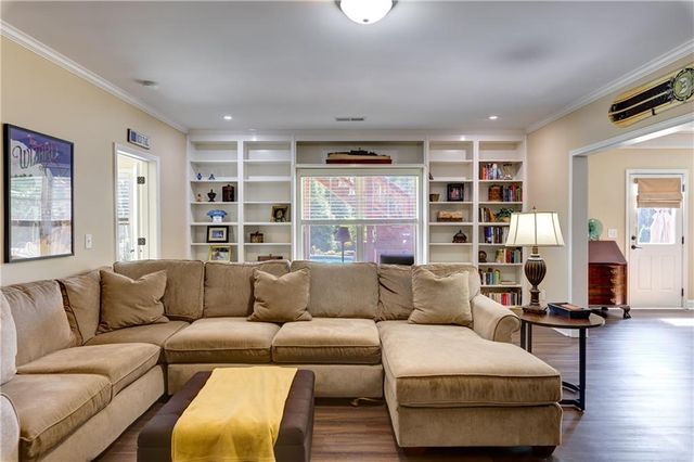 2454 Brewer Way NE, Marietta, GA 30066