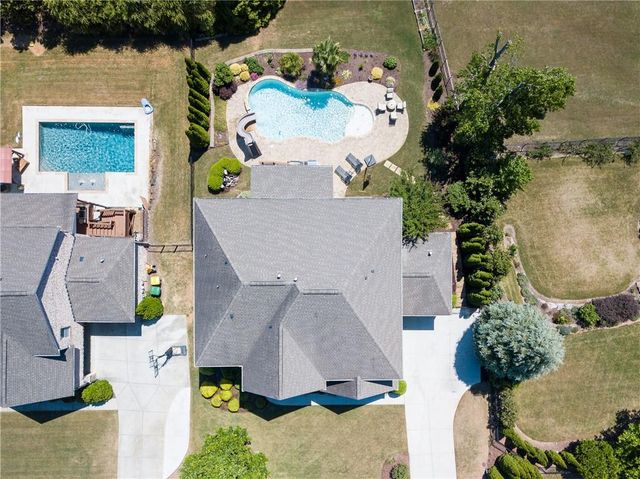 2454 Brewer Way NE, Marietta, GA 30066