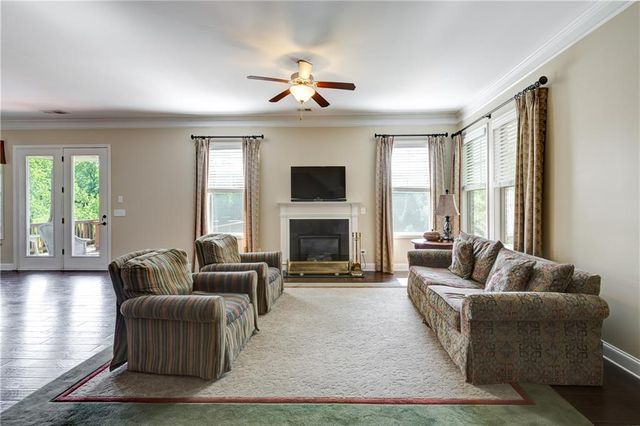 2454 Brewer Way NE, Marietta, GA 30066