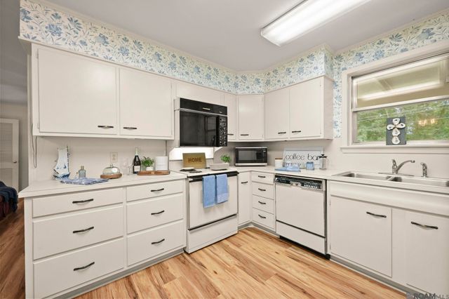 9140 Ventura Dr, Baton Rouge, LA 70815