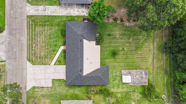 9140 Ventura Dr, Baton Rouge, LA 70815