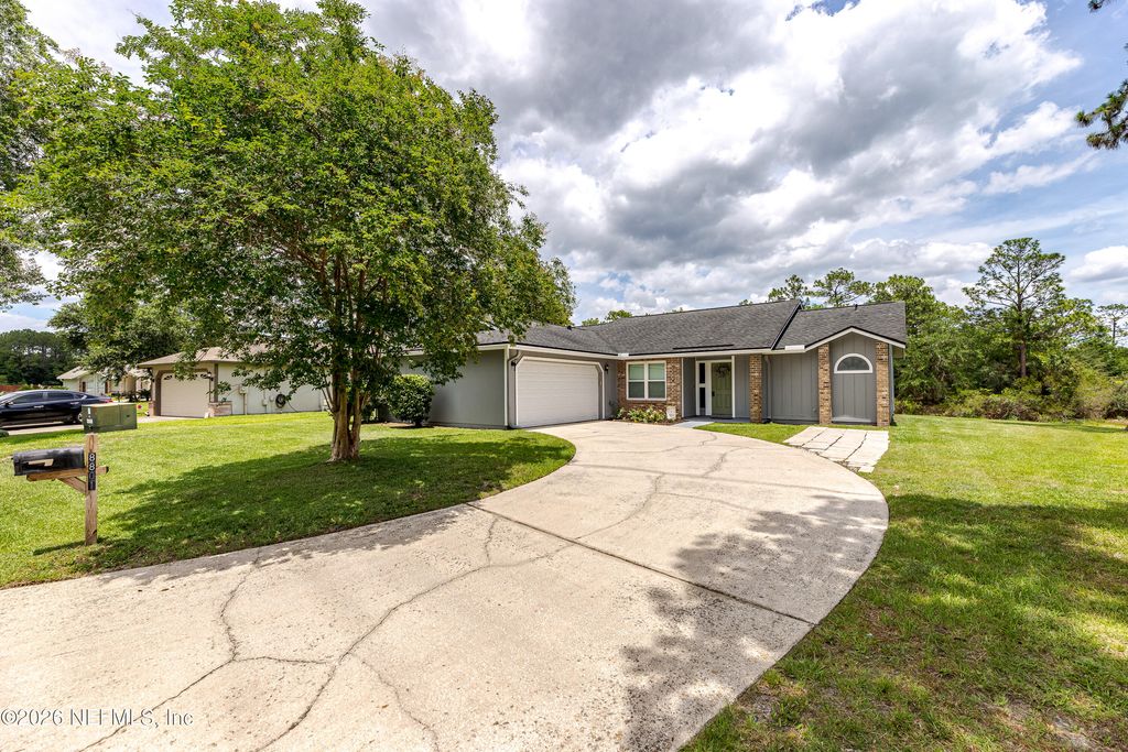 8801 IVYMILL Place N, Jacksonville, FL 32244