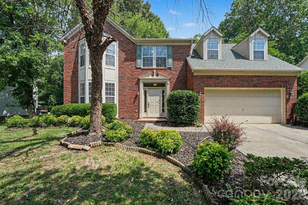 8716 Barrister Way, Charlotte, NC 28216