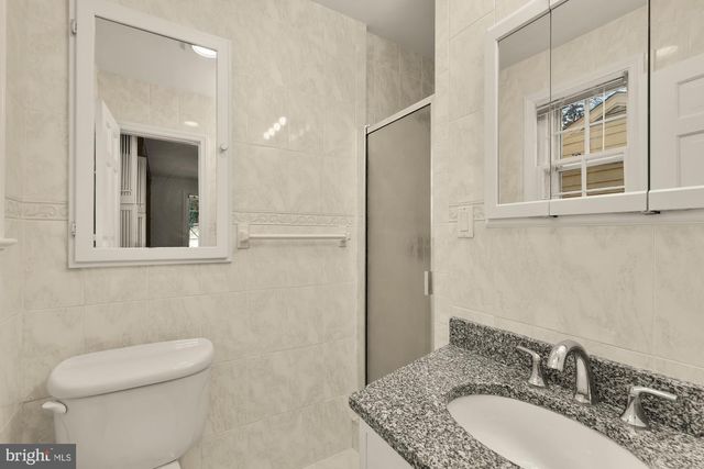 2736 STEPHENSON LN NW, Washington, DC 20015