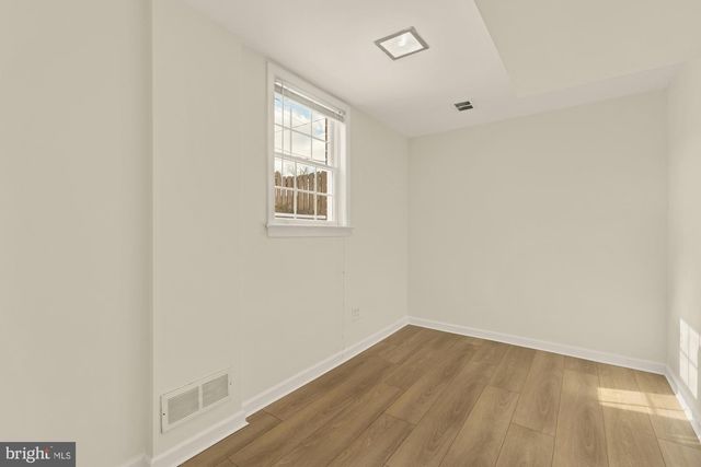 2736 STEPHENSON LN NW, Washington, DC 20015