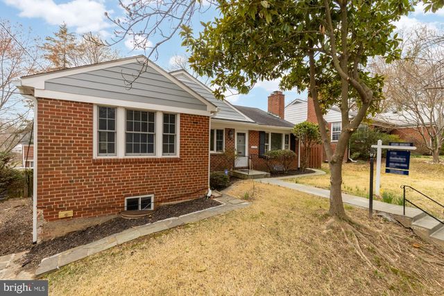 2736 STEPHENSON LN NW, Washington, DC 20015