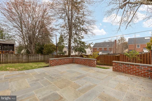 2736 STEPHENSON LN NW, Washington, DC 20015