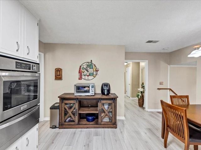 5221 La Paloma SW Drive, Lilburn, GA 30047