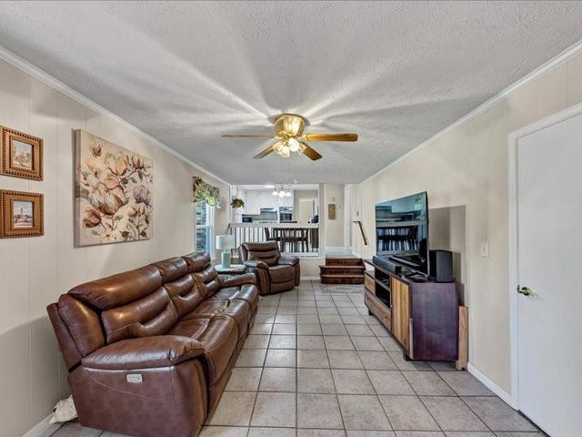 5221 La Paloma SW Drive, Lilburn, GA 30047