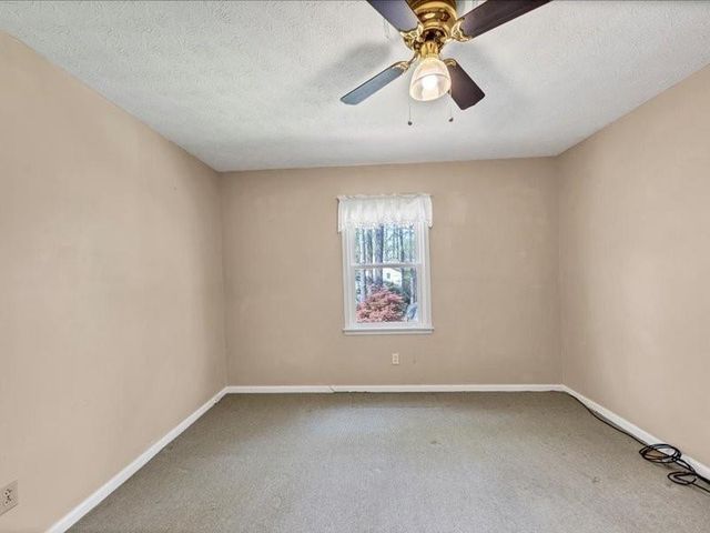 5221 La Paloma SW Drive, Lilburn, GA 30047