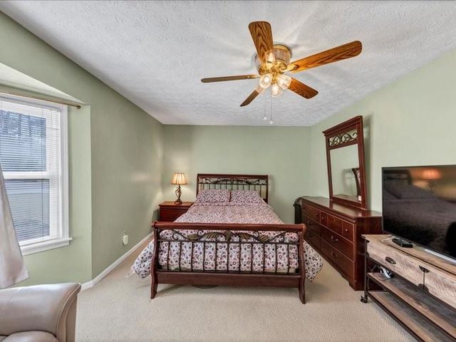 5221 La Paloma SW Drive, Lilburn, GA 30047