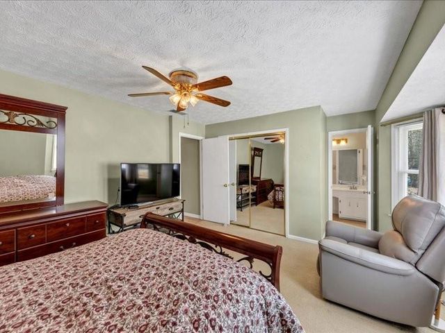 5221 La Paloma SW Drive, Lilburn, GA 30047