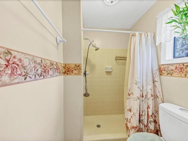 5221 La Paloma SW Drive, Lilburn, GA 30047