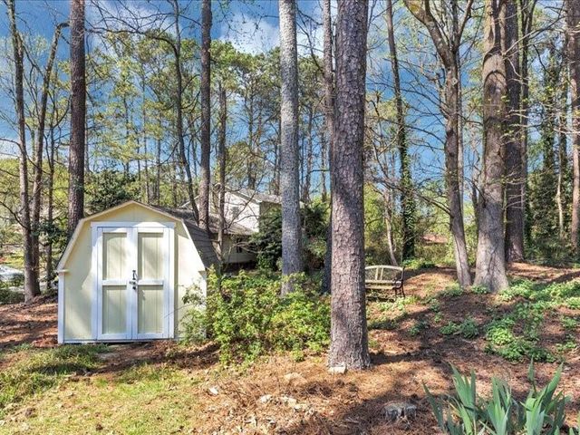 5221 La Paloma SW Drive, Lilburn, GA 30047