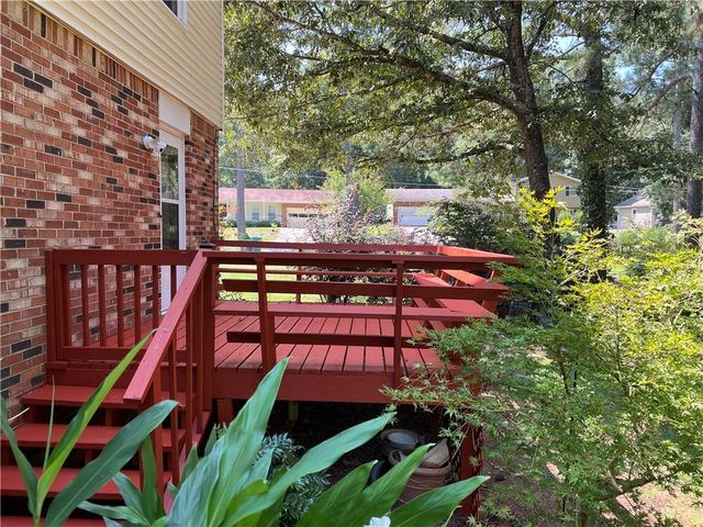 5221 La Paloma SW Drive, Lilburn, GA 30047